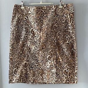 New York & Company Stretch Leopard Print A Line Pencil Skirt Women’s Size 10